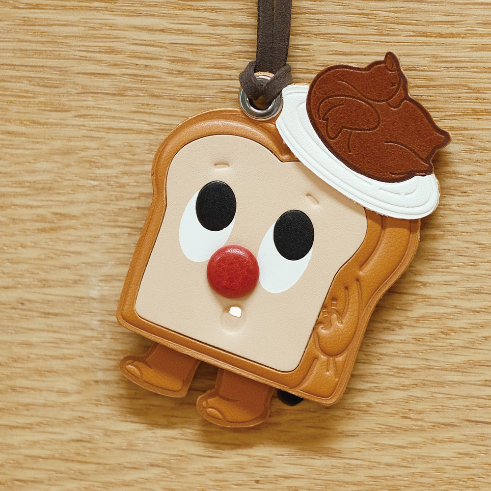 Fingerstudio Classic Croissant Toast Bread Pendant Cowhide Leather
