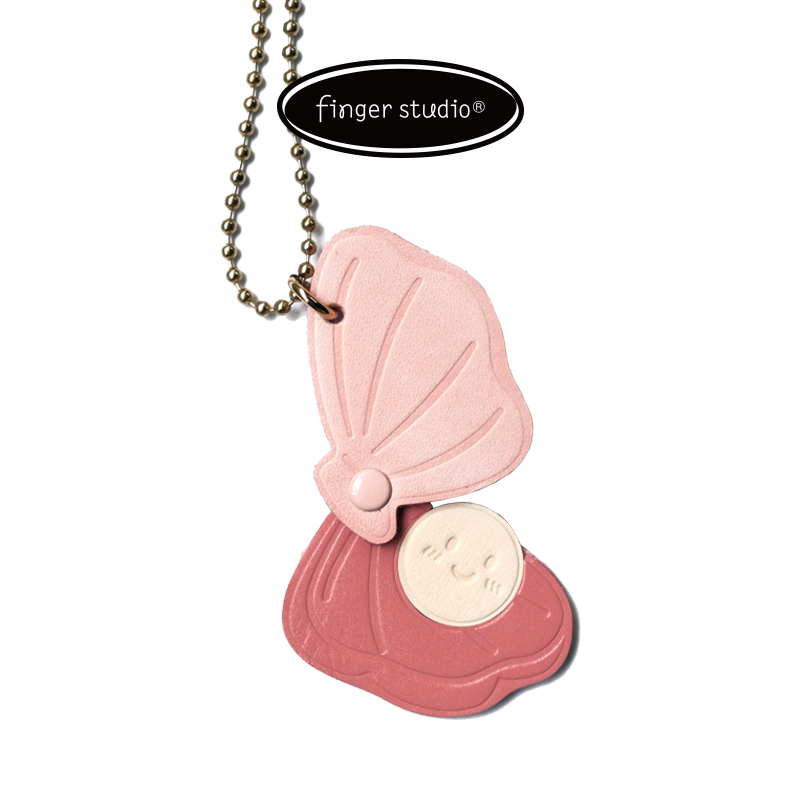 Fingerstudio's New Peanut Panda Bag Pendant